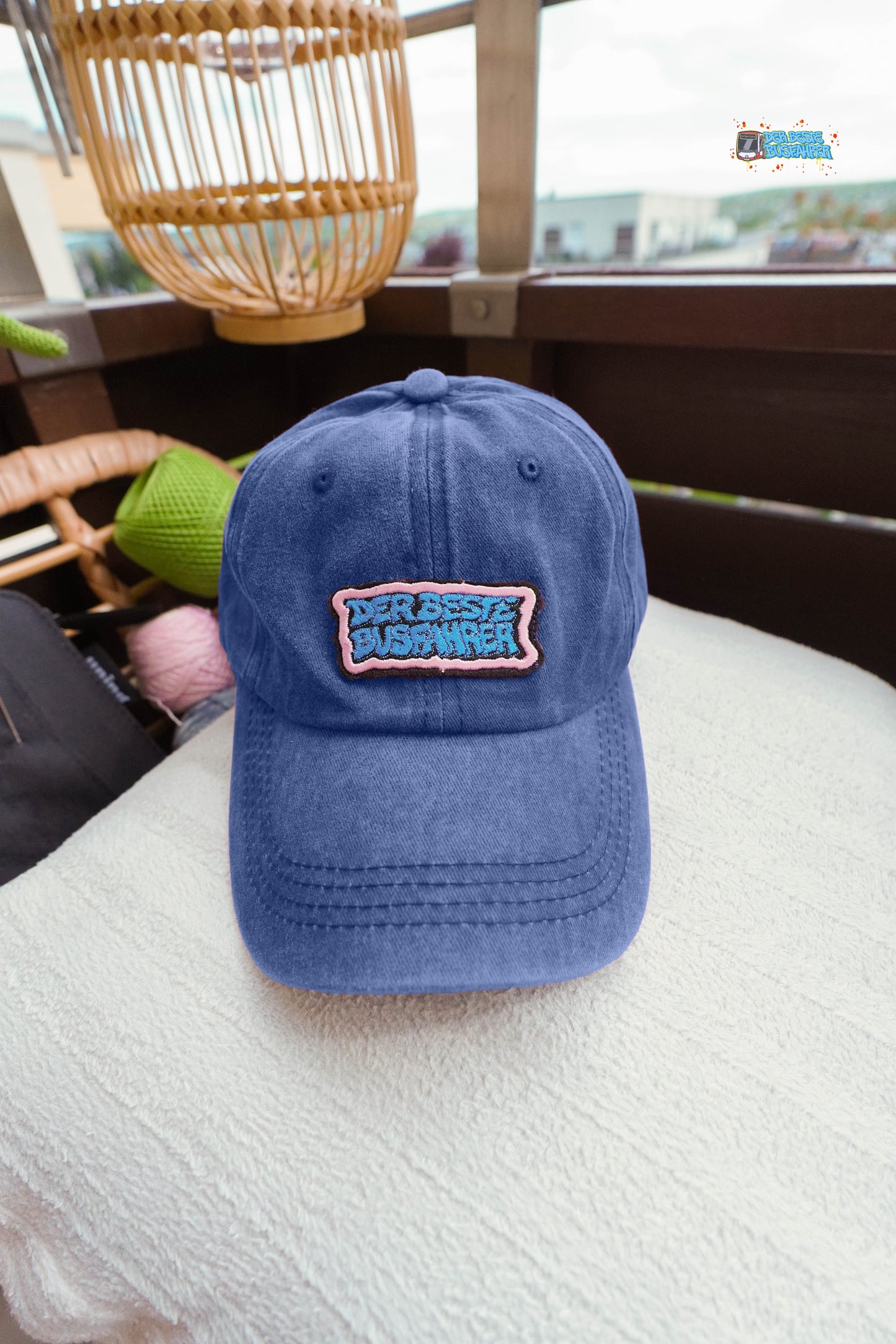 Gewaschene Vintage-Baseballmützen mit Logo als Schriftzug