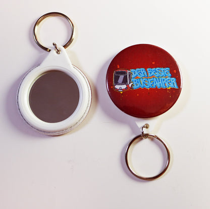 45 mm. Schlüsselanhänger für eitle Menschen mit Spiegel.